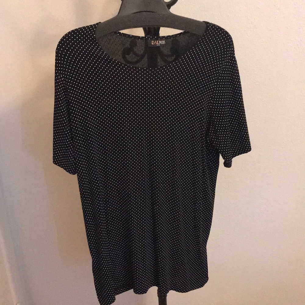 60)  ES-SE PLUS BLOUSE